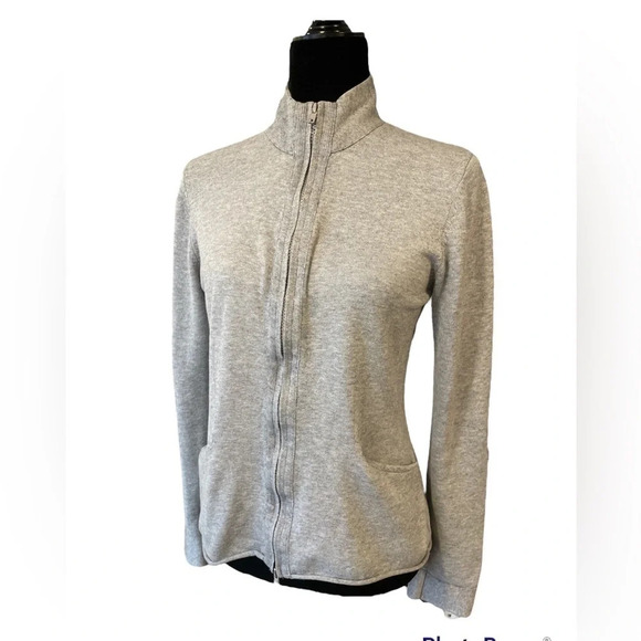 Title Nine Gray Zip Up Sweater Jacket with pockets Small - Picture 2 of 8